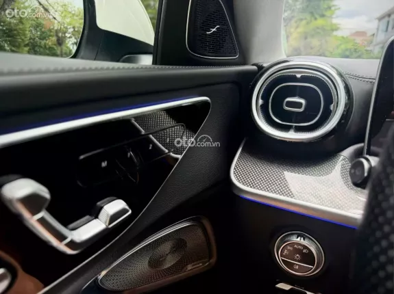 Mercedes-Benz C300 AMG 2022 - All New 2023 form mẫu mới