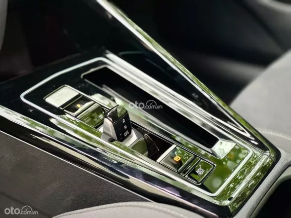 Volkswagen Golf 2024 - 🎁 Giảm thêm tiền mặt & Tặng thêm phụ kiện khi liên hệ trực tiếp! LH: 0979 753 204 Mr Thắng