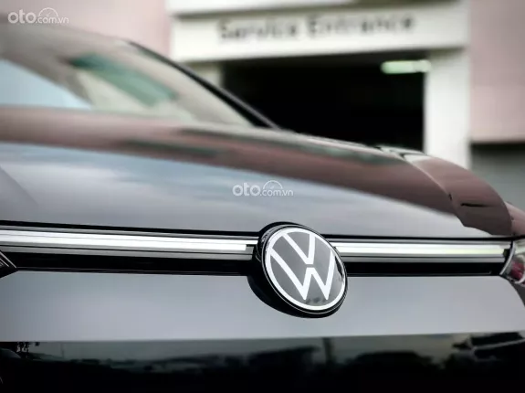 Volkswagen Golf 2024 - 🎁 Giảm thêm tiền mặt & Tặng thêm phụ kiện khi liên hệ trực tiếp! LH: 0979 753 204 Mr Thắng