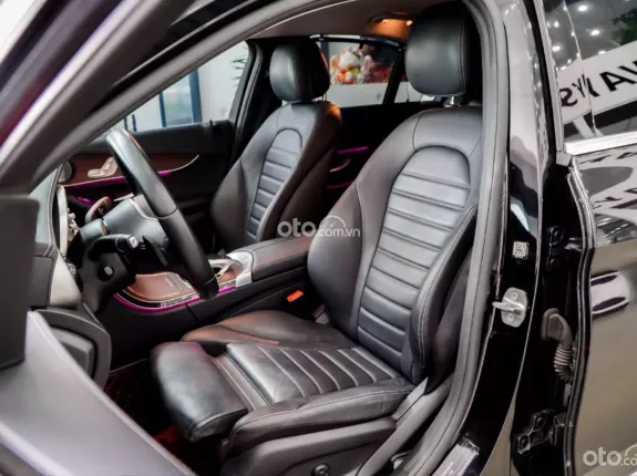 Mercedes-Benz C200 Exclusive 2021 - Black Edition siêu lướt cực đẹp