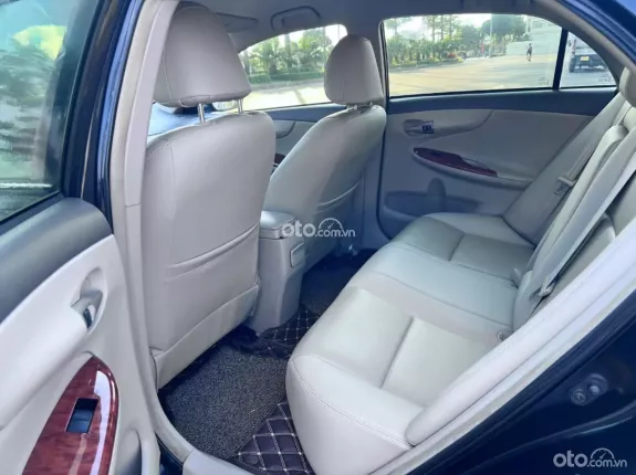 Toyota Corolla Altis 1.8G CVT 2010 - Gia đình cần bán gấp