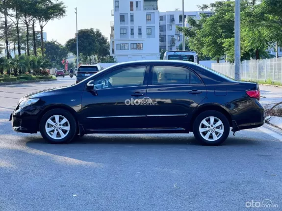 Toyota Corolla Altis 1.8G CVT 2010 - Gia đình cần bán gấp