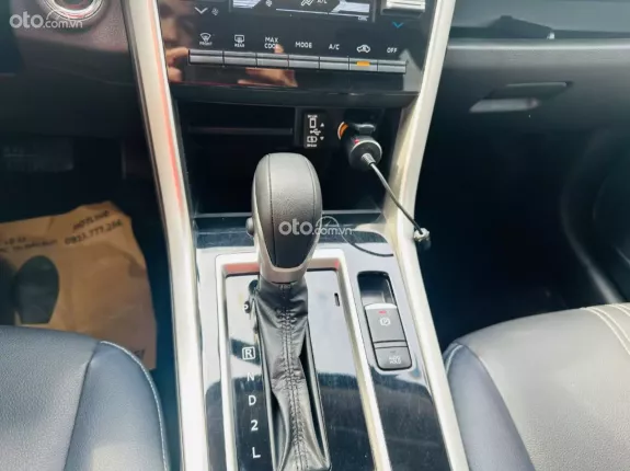 Mitsubishi Xpander Cross 1.5 AT 2022 - Salon xin được chào bán chiếc xe