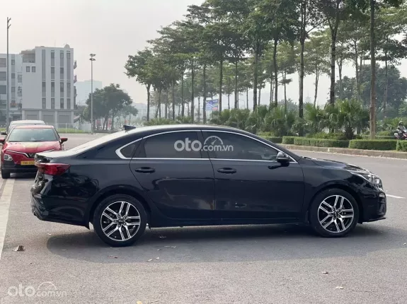 Kia Cerato 2.0 AT Premium 2019 - Gia đình cần tiền bán gấp