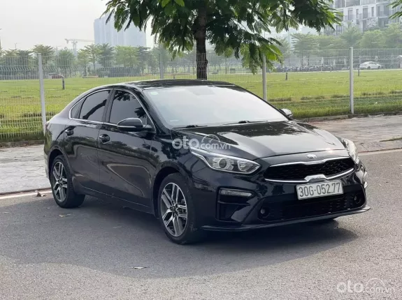 Kia Cerato 2.0 AT Premium 2019 - Gia đình cần tiền bán gấp