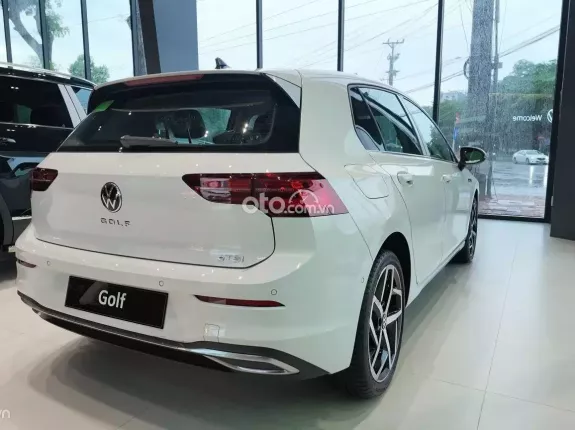 Volkswagen Golf 2024 - 🎁 Giảm thêm tiền mặt & Tặng thêm phụ kiện khi liên hệ trực tiếp! LH: 0979 753 204 Mr Thắng