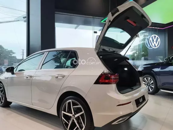 Volkswagen Golf 2024 - 🎁 Giảm thêm tiền mặt & Tặng thêm phụ kiện khi liên hệ trực tiếp! LH: 0979 753 204 Mr Thắng