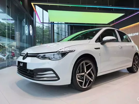 Volkswagen Golf 2024 - 🎁 Giảm thêm tiền mặt & Tặng thêm phụ kiện khi liên hệ trực tiếp! LH: 0979 753 204 Mr Thắng