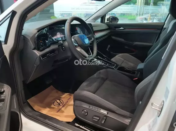 Volkswagen Golf 2024 - 🎁 Giảm thêm tiền mặt & Tặng thêm phụ kiện khi liên hệ trực tiếp! LH: 0979 753 204 Mr Thắng