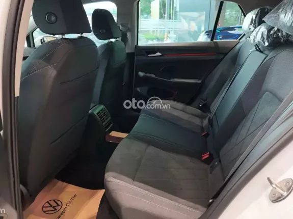 Volkswagen Golf 2024 - 🎁 Giảm thêm tiền mặt & Tặng thêm phụ kiện khi liên hệ trực tiếp! LH: 0979 753 204 Mr Thắng
