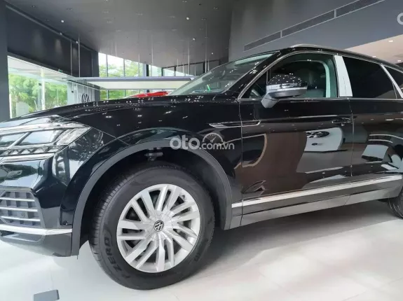 Volkswagen Touareg 2023 - 🎁 Giảm thêm tiền mặt & Tặng thêm phụ kiện khi liên hệ trực tiếp! LH: 0979 753 204 Mr Thắng