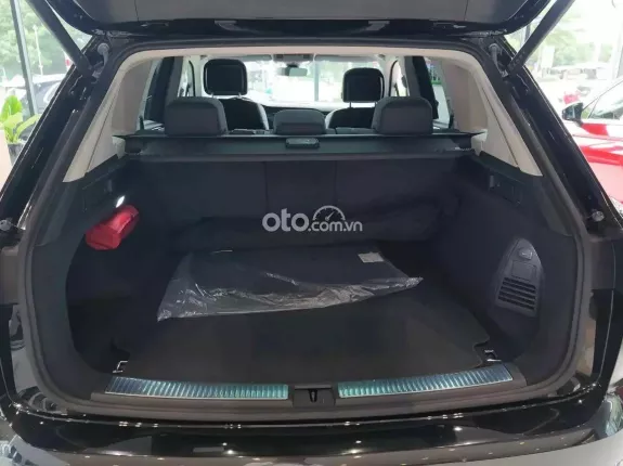 Volkswagen Touareg 2023 - 🎁 Giảm thêm tiền mặt & Tặng thêm phụ kiện khi liên hệ trực tiếp! LH: 0979 753 204 Mr Thắng
