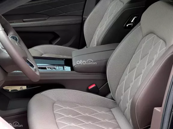 Volkswagen Viloran Luxury 2025 - 🎁 Giảm thêm tiền mặt & Tặng thêm phụ kiện khi liên hệ trực tiếp! LH: 0979 753 204 Mr Thắng