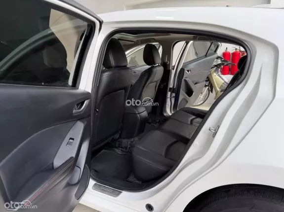 Mazda 3 1.5 Hatchback 2016 - Xe 1 chủ gốc Lâm đồng