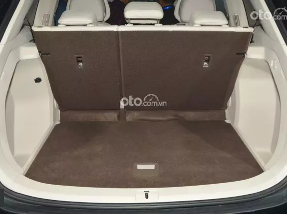 Volkswagen Viloran 2025 - 🎁 Giảm thêm tiền mặt & Tặng thêm phụ kiện khi liên hệ trực tiếp! LH: 0979 753 204 Mr Thắng