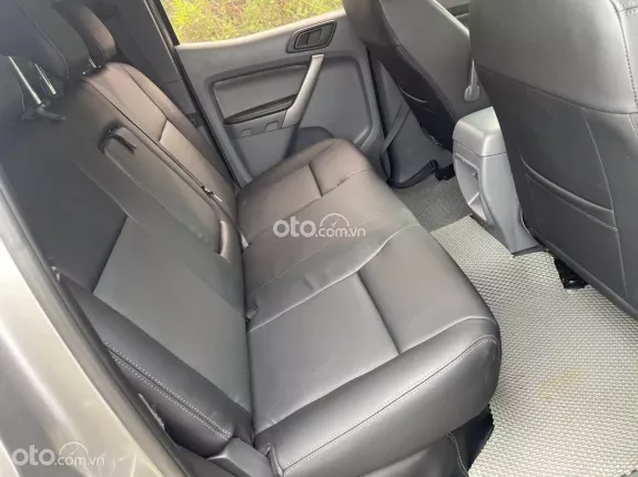 Ford Ranger XLS 2.0L 4x2 AT 2016 - Liên hệ em xem xe tại Hà Nội