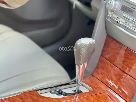 Toyota Camry 2.4G 2011 - Toyota Camry 2.4G AT Model 2012 - Sedan Hạng D