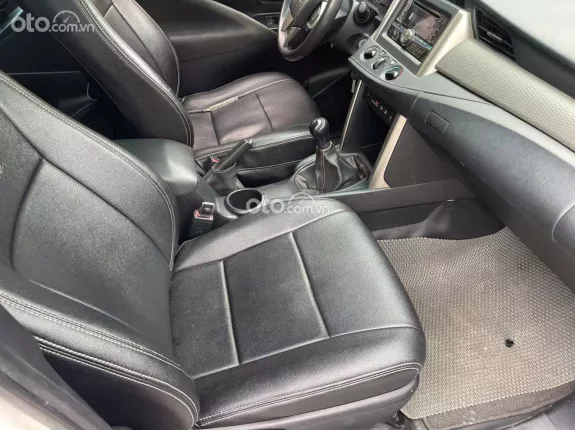 Toyota Innova 2.0E 2020 - Xe đẹp bản E, chủ đi giữ gìn