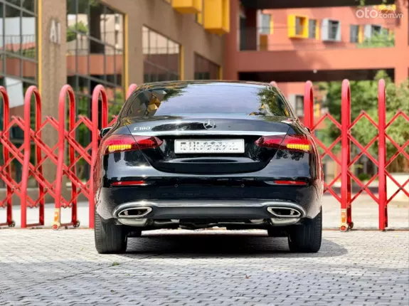 Mercedes-Benz E180 2022 - Bao check test