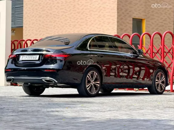 Mercedes-Benz E180 2022 - Bao check test