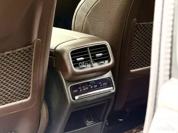 Mercedes-Benz GLS 450 4Matic 2022 - Up gói độ 23P cảnh báo điểm mù, giữ làn đường