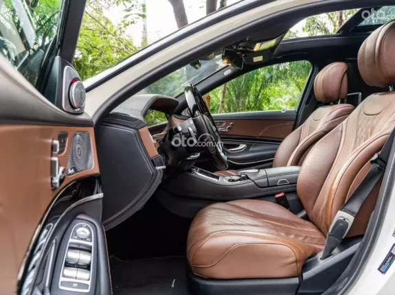 Mercedes-Benz Maybach S450 4Matic 2019 - Bao check test sai đền cọc