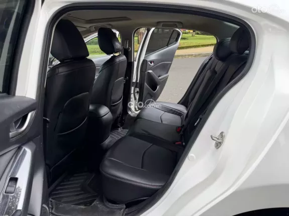 Mazda 3 1.5L Sedan 2016 - Xe rất mới