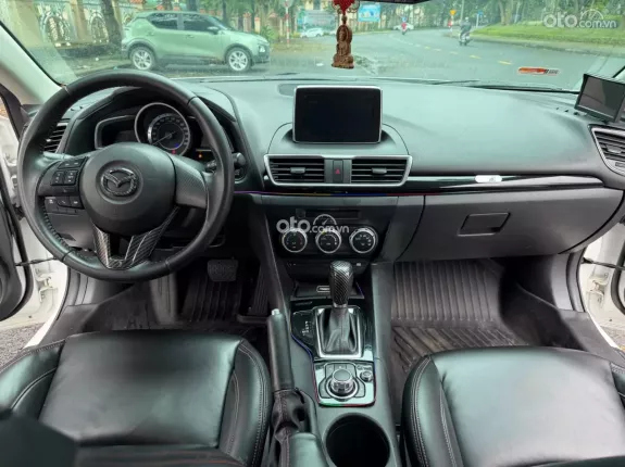 Mazda 3 1.5L Sedan 2016 - Xe rất mới