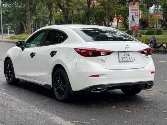 Mazda 3 1.5L Sedan 2016 - Xe rất mới