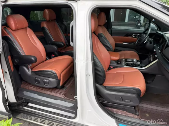 Kia Carnival 2.2D Signature 2022 - Kia Carnival Signature 2.2D sx2022 siêu đẹp, máy dầu bản cao nhất