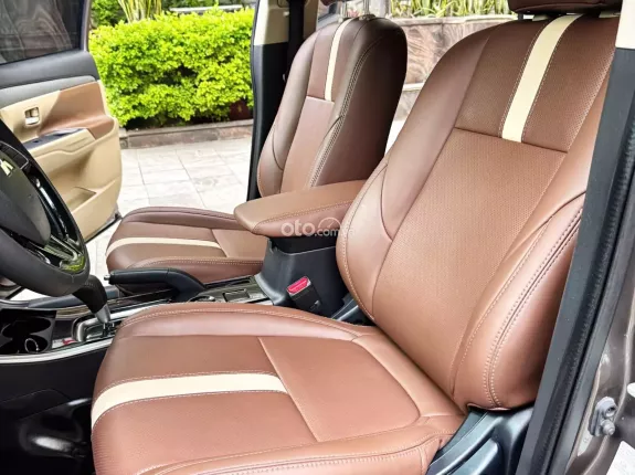 Mitsubishi Outlander 2.0 CVT 2018 - 7 CHỖ GIÁ ĐẸP