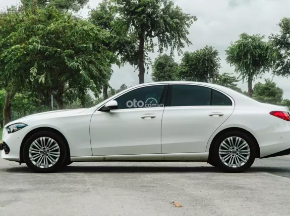 Mercedes-Benz C200 Avantgarde 2025 - Siêu lướt 5.500km cực đẹp