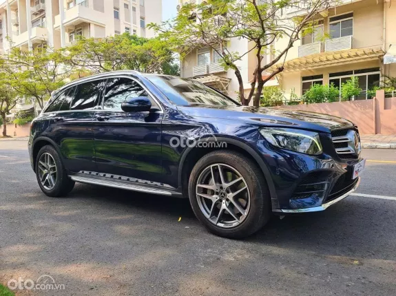Mercedes-Benz GLC 300 4Matic 2019 - Màu xanh Cavansite sang trọng