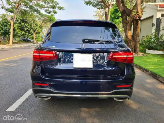 Mercedes-Benz GLC 300 4Matic 2019 - Màu xanh Cavansite sang trọng