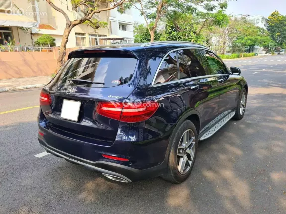 Mercedes-Benz GLC 300 4Matic 2019 - Màu xanh Cavansite sang trọng