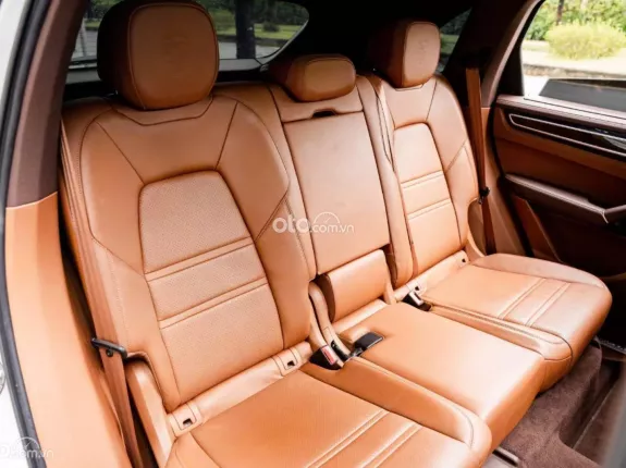 Porsche Cayenne Platinum Edition 2022 - BAO ĐẬU BANK 70-90% (Ib Zalo tư vấn trực tiếp 24/7)