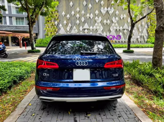 Audi Q5 2.0 TFSI Quattro 2018 - Xanh đen