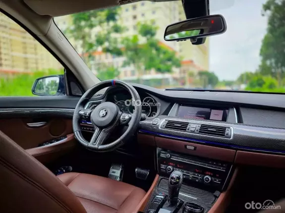 BMW 528i GT 2017 - Trắng Nt nâu