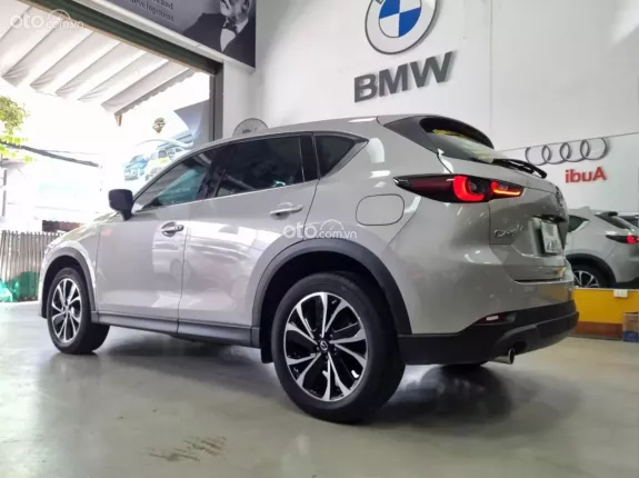 Mazda CX-5 2.0 Deluxe 2024 - 14000km