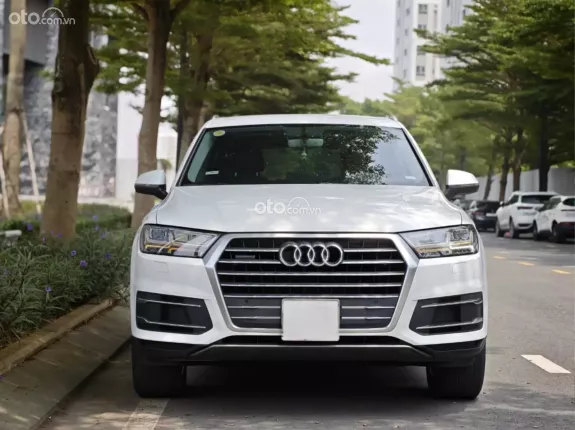Audi Q7 2016 - Trắng NT đen