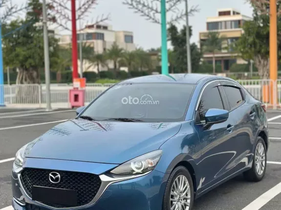 Mazda 2 Sedan 1.5L Luxury 2020 - Odo 38.000 km, màu xanh, nội thất xanh đen, full lịch sử bảo dưỡng hãng