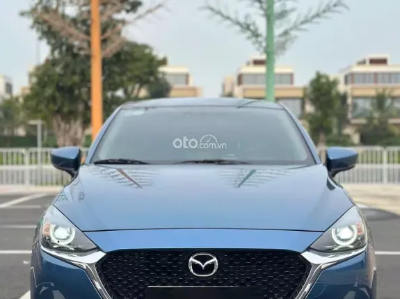 Mazda 2 Sedan 1.5L Luxury 2020 - Odo 38.000 km, màu xanh, nội thất xanh đen, full lịch sử bảo dưỡng hãng