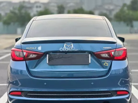 Mazda 2 Sedan 1.5L Luxury 2020 - Odo 38.000 km, màu xanh, nội thất xanh đen, full lịch sử bảo dưỡng hãng