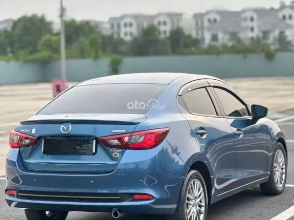 Mazda 2 Sedan 1.5L Luxury 2020 - Odo 38.000 km, màu xanh, nội thất xanh đen, full lịch sử bảo dưỡng hãng