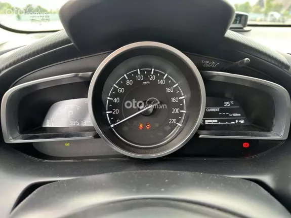 Mazda 2 Sedan 1.5L Luxury 2020 - Odo 38.000 km, màu xanh, nội thất xanh đen, full lịch sử bảo dưỡng hãng