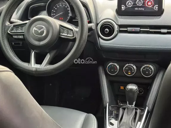 Mazda 2 Sedan 1.5L Luxury 2020 - Odo 38.000 km, màu xanh, nội thất xanh đen, full lịch sử bảo dưỡng hãng