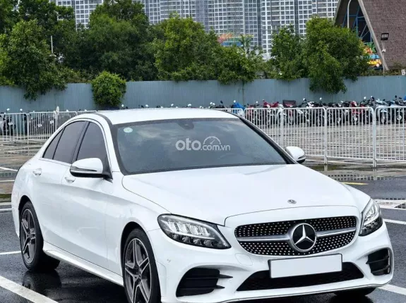 Mercedes-Benz C180 AMG 2021 - Xe đẹp, 1 chủ sử dụng