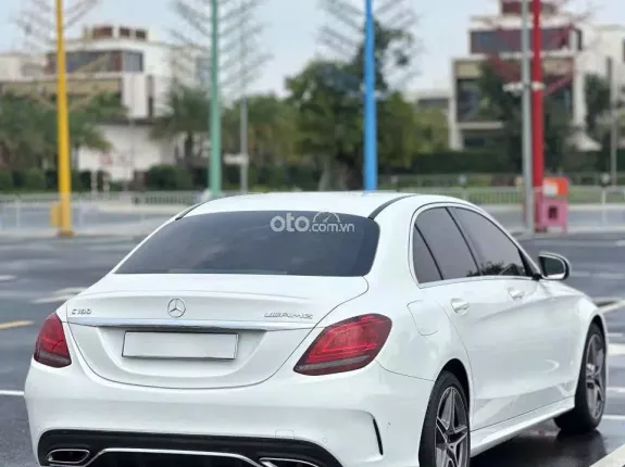 Mercedes-Benz C180 AMG 2021 - Xe đẹp, 1 chủ sử dụng