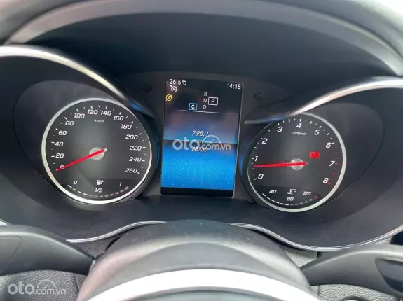 Mercedes-Benz C180 AMG 2021 - Xe đẹp, 1 chủ sử dụng