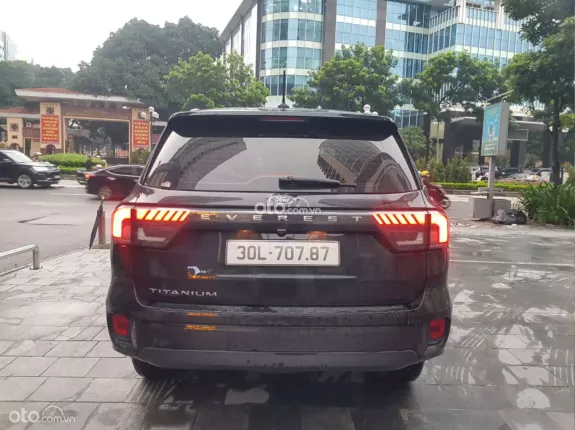 Ford Everest Titanium 2.0 AT 4x2 2024 - Ford Everest 2.0L ST5 10AT 4x2 Titanium 2024 - mua bán xe ô tô cũ uy tín tại Hà Nội